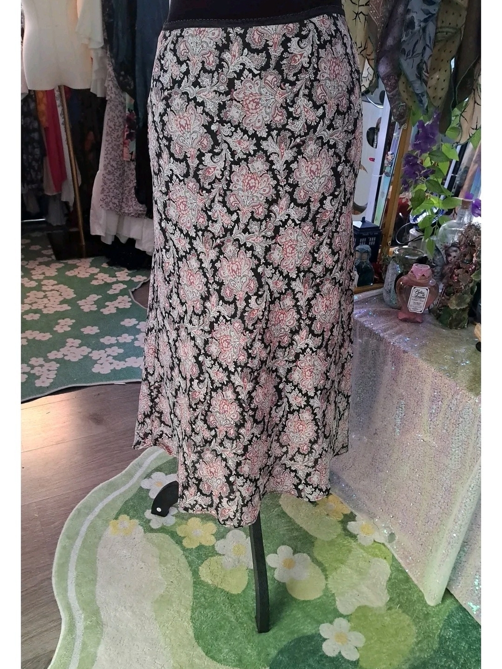 Evening Garden Paisley Floral A-Line Midi Skirt - Black with Pink & Cream Motif